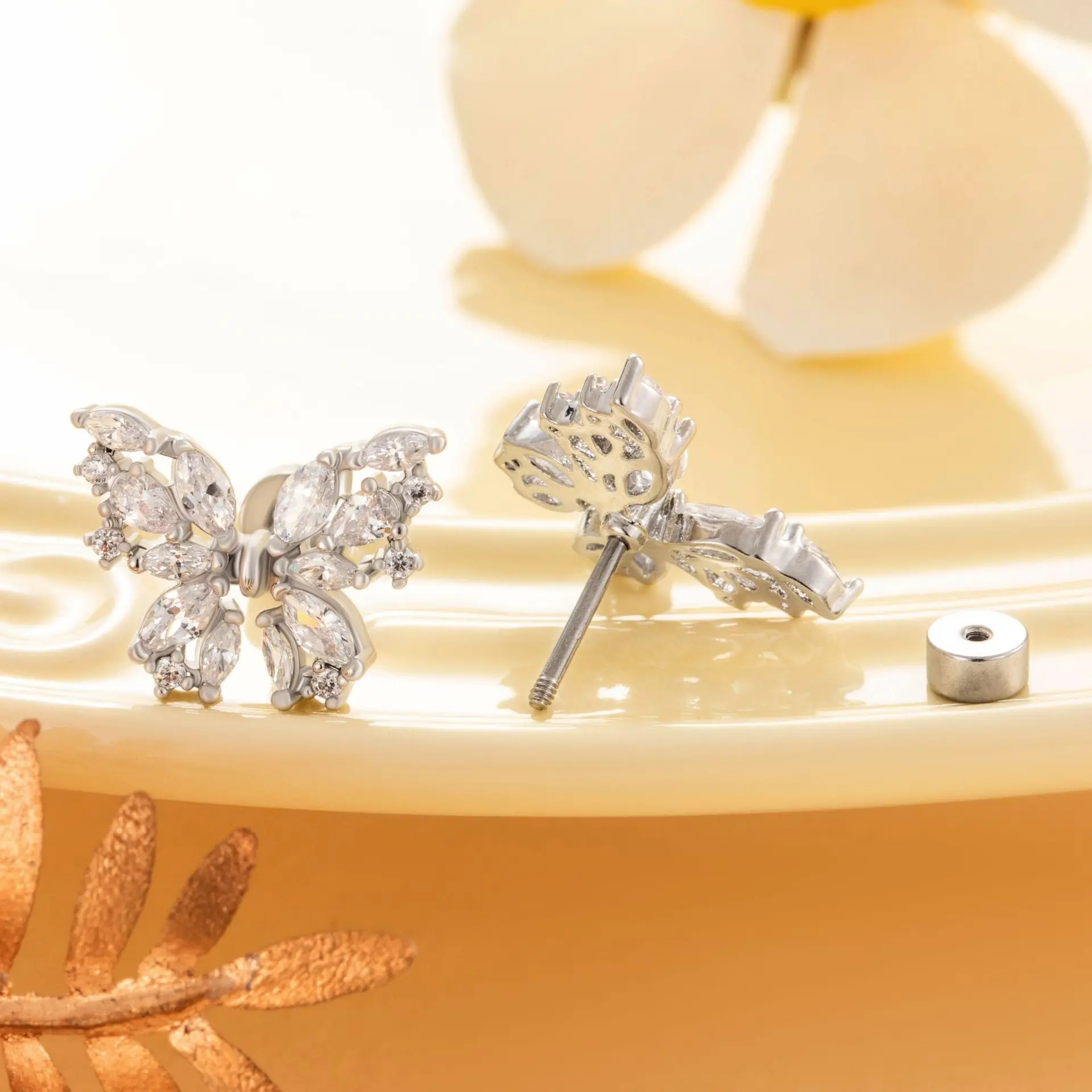 20G Crystal CZ Earring Stud, S - Body Jewelry Hypoallergenic review and price